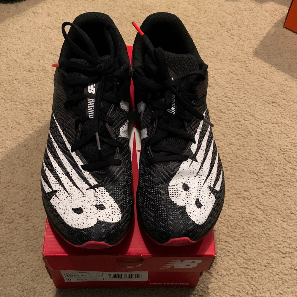 New Balance Black and White Running Shoes